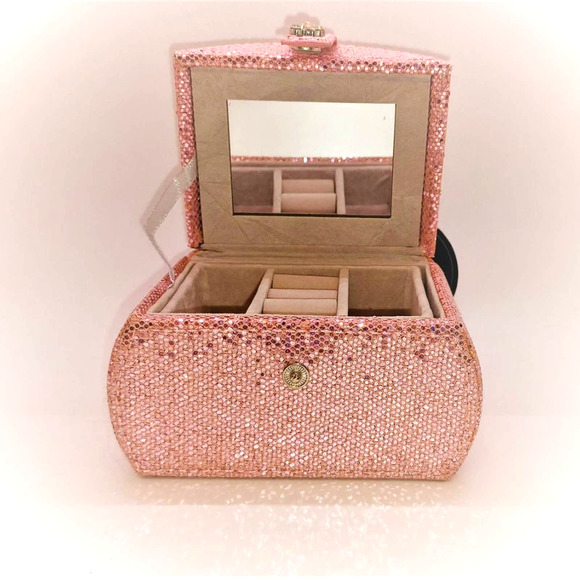 NEW GIFT SET of Jewelry Box, Bye Bedhead Pillowcase & So Fresh Facial Cloths - Picture 2 of 11